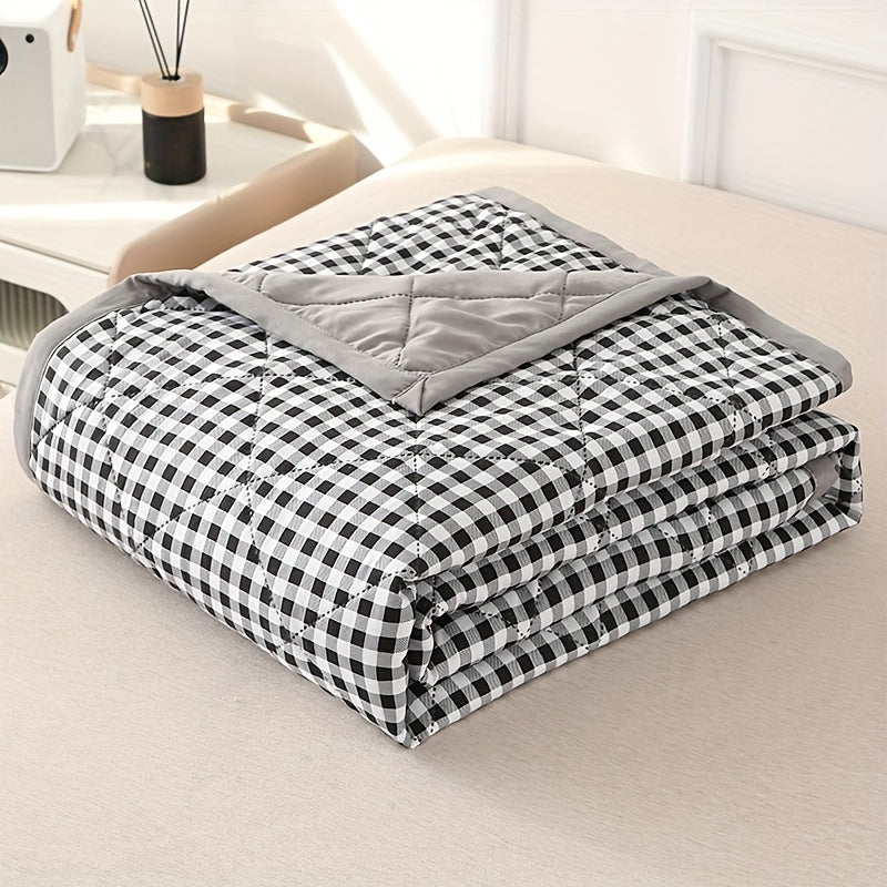 Lightweight Cooling Blanket in Chic Plaid | Breathable for Warm Nights