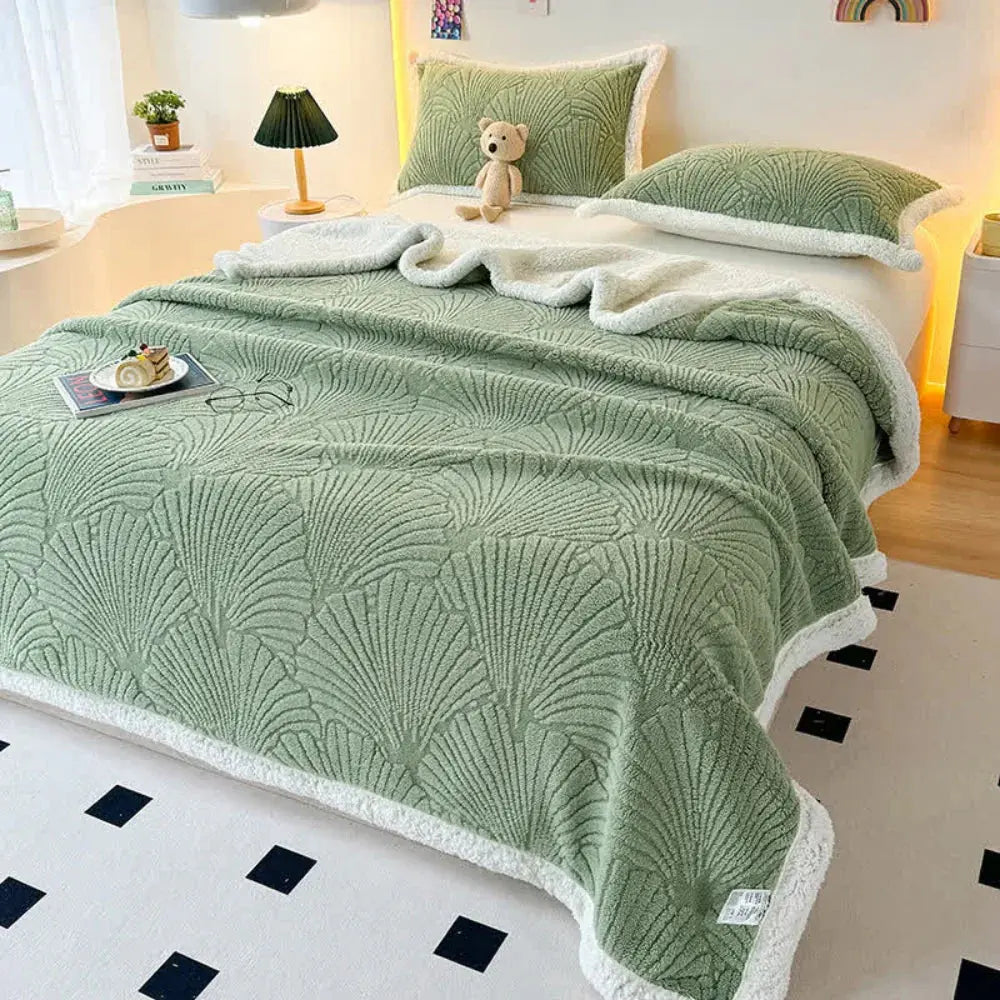 Reversible Thick Blanket - Double-Sided Soft and Breathable Fabric for All Seasons