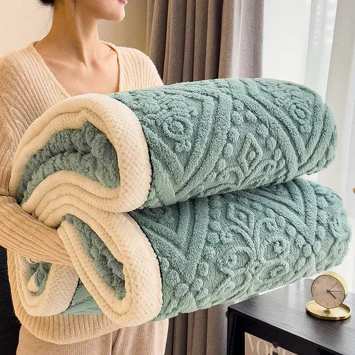 Reversible Thick Blanket - Double-Sided Soft and Breathable Fabric for All Seasons