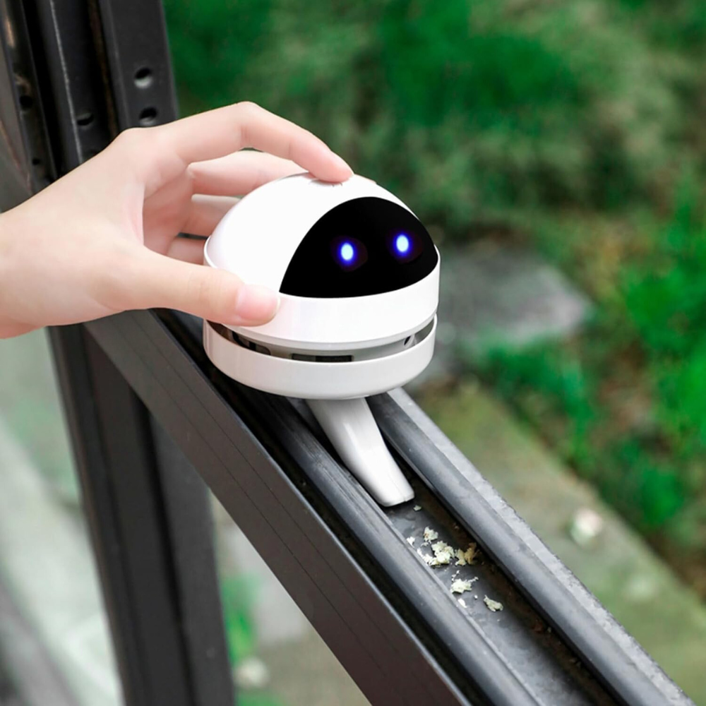 Effortless USB Mini Desk Vacuum for Quick and Easy Cleaning