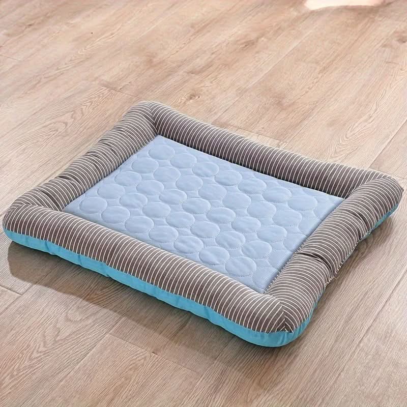 Cooling Pet Bed with Non-Slip Base – Comfortable Resting Place for Cats and Dogs