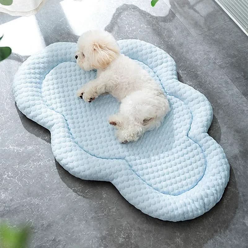 Cooling Pet Mat - Breathable Summer Comfort with Cloud Design