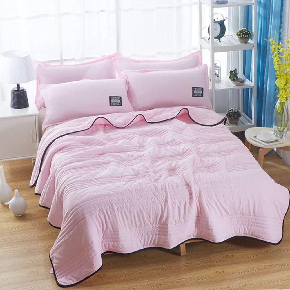 Instant Cooling Blanket with Cold-Touch Fabric – Lightweight & Breathable