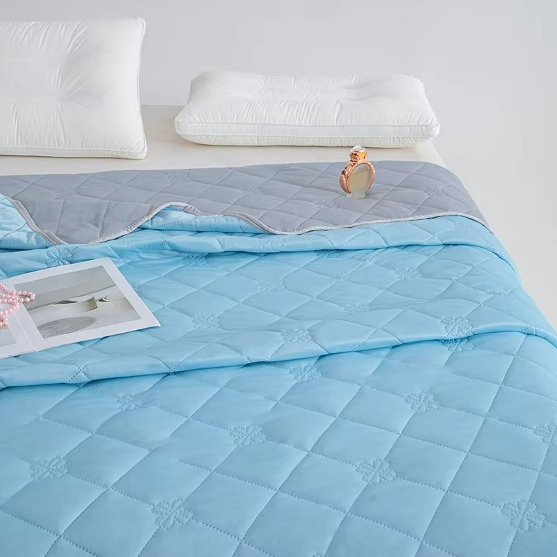 Lightweight Summer Duvet | Breathable Cotton with Dual-Sided Design for Comfort