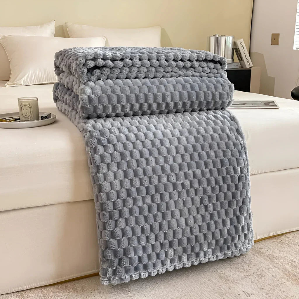 Fleece Blanket for Sofa and Bed – Breathable Comfort and Stylish Design