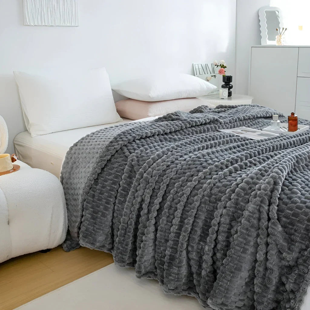 Fleece Blanket for Sofa and Bed – Breathable Comfort and Stylish Design