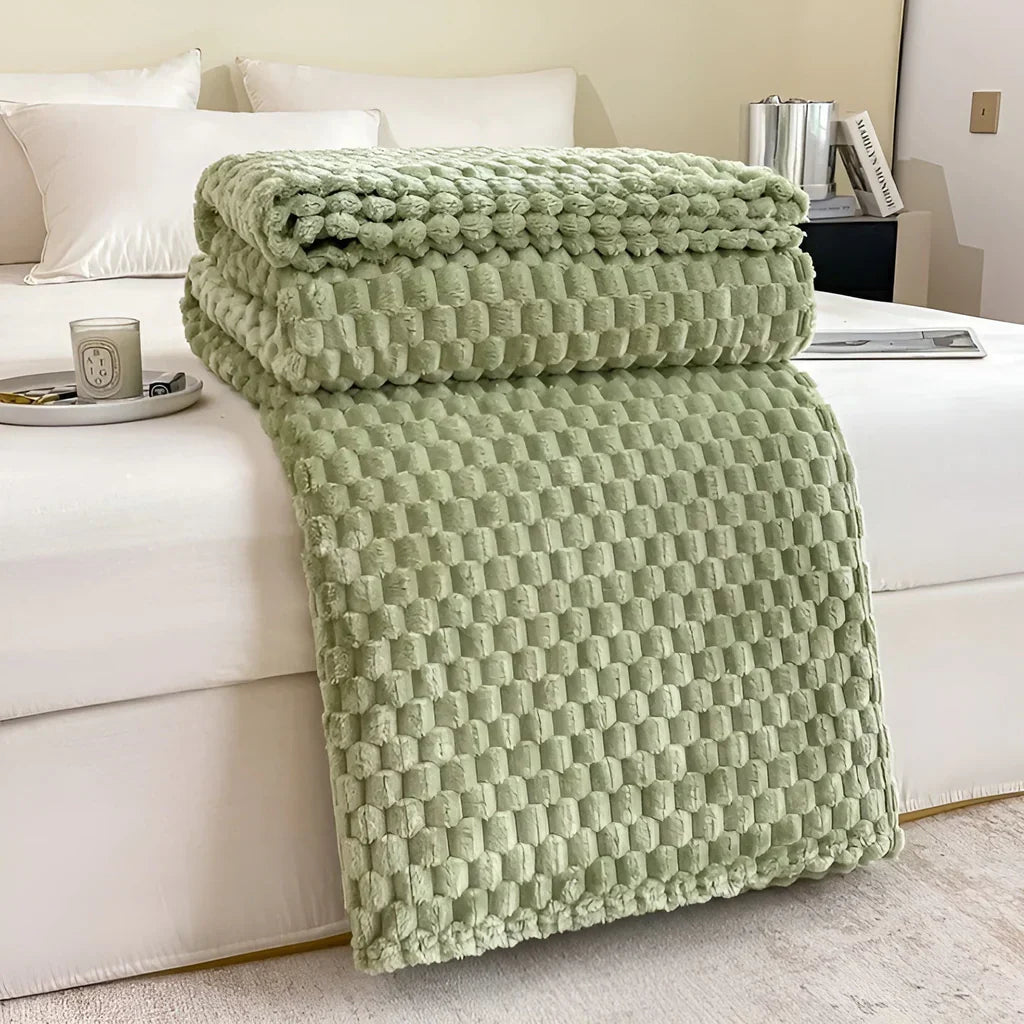 Fleece Blanket for Sofa and Bed – Breathable Comfort and Stylish Design