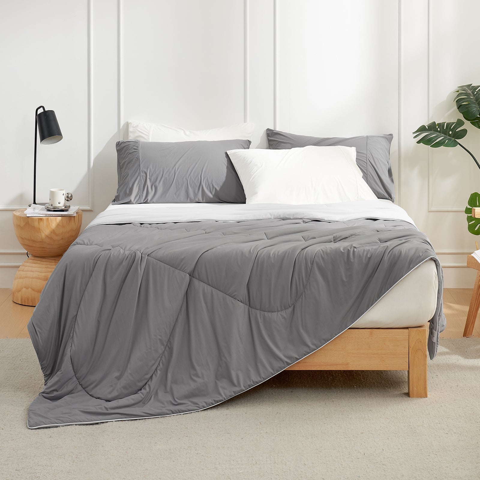 Cooling Comforter with Japanese Arc-Chill Material - Lightweight & Breathable