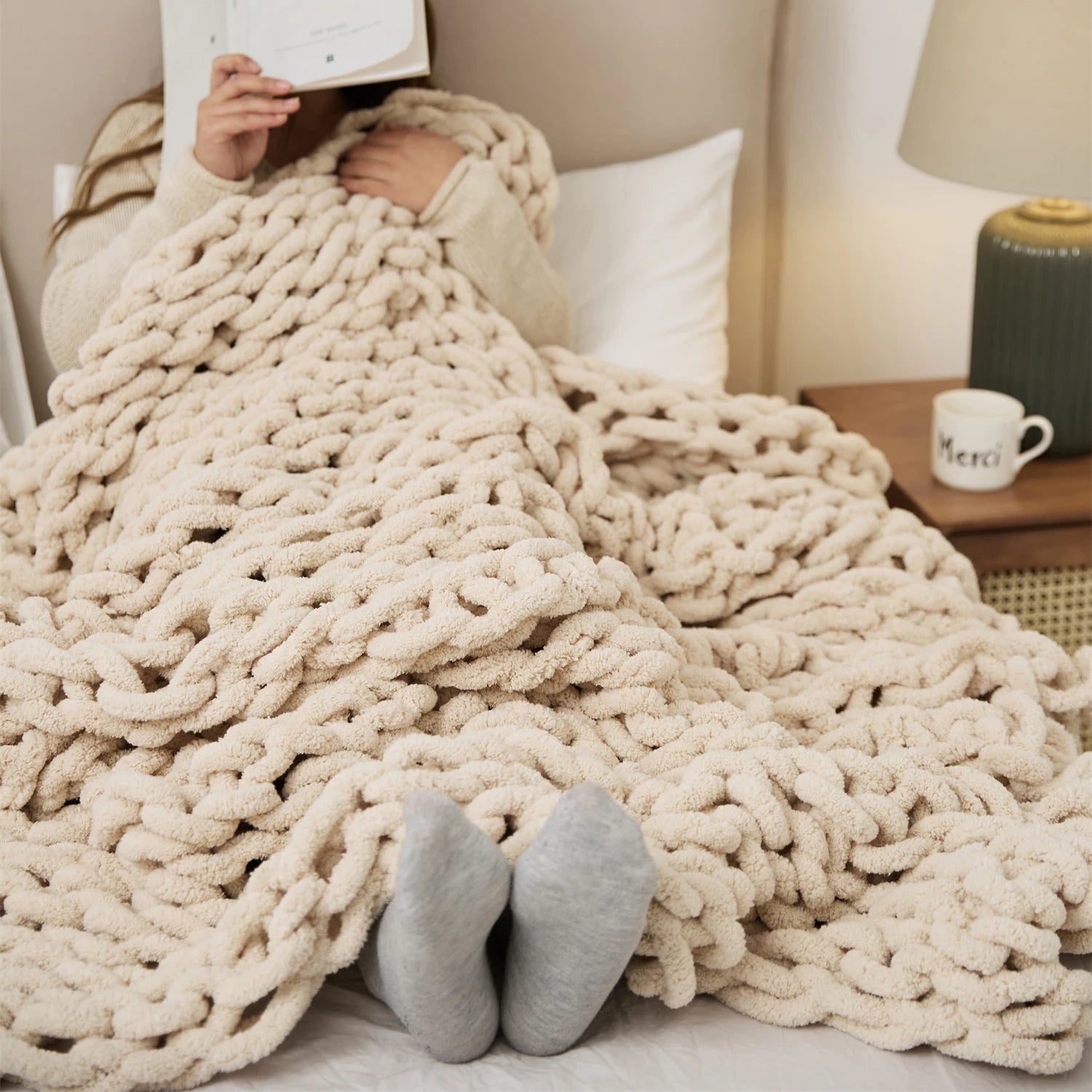 Hand-Knotted Chenille Chunky Knit Throw Blanket for Cozy Comfort