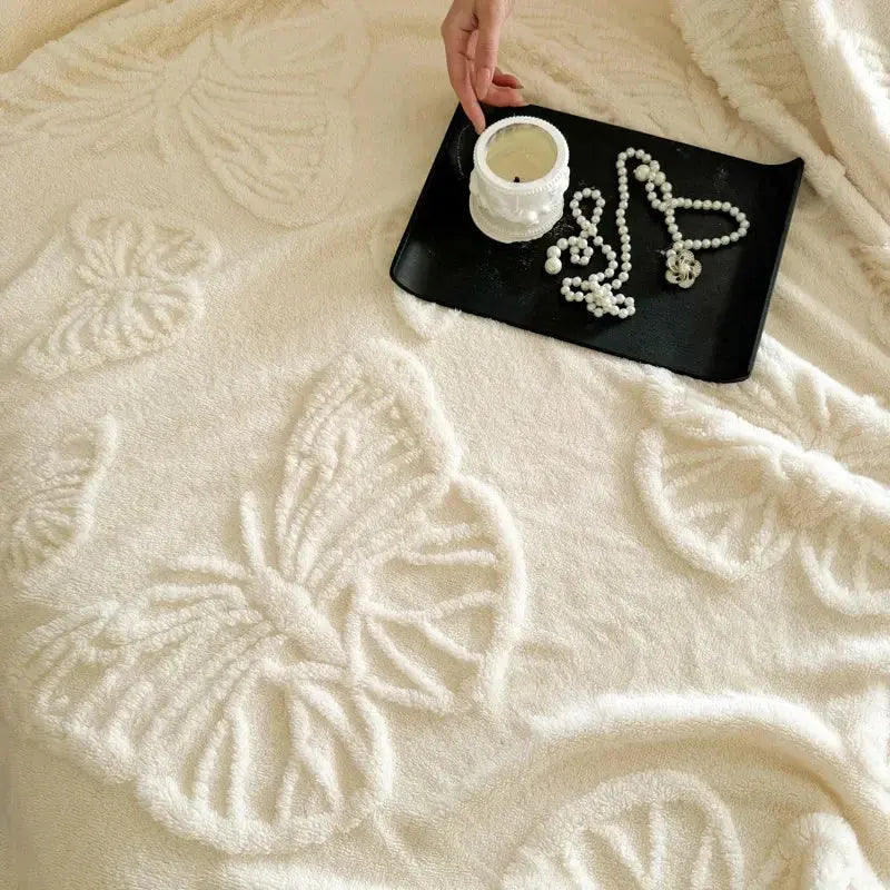 Lightweight Flannel Blanket in Cozy Coral for Comfortable Warmth