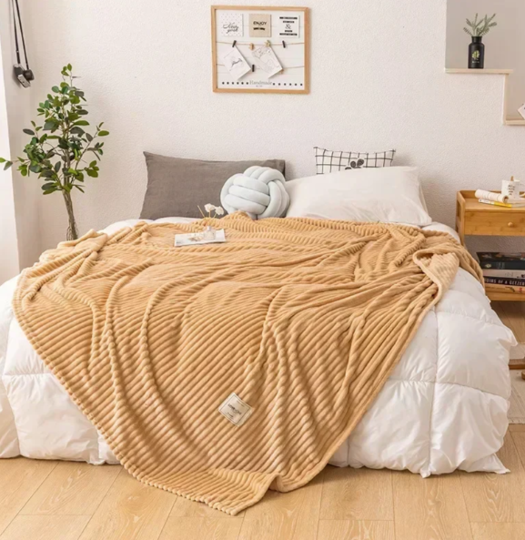 Soft Flannel Throw Blanket | Versatile Design for Comfort and Warmth