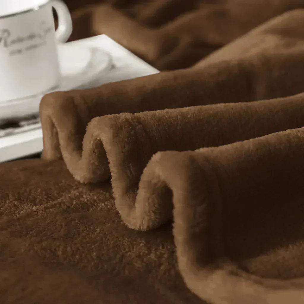 Soft Plush Fleece Blanket for All-Season Comfort