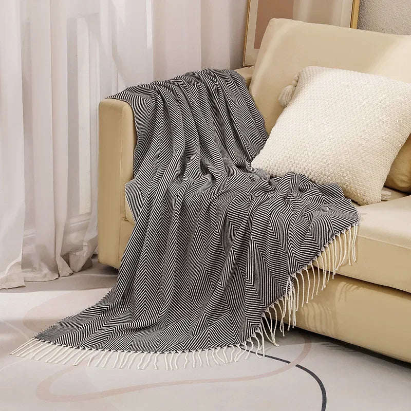 Nordic Striped Throw Blanket with Elegant Fringes - Soft Cotton for All Seasons