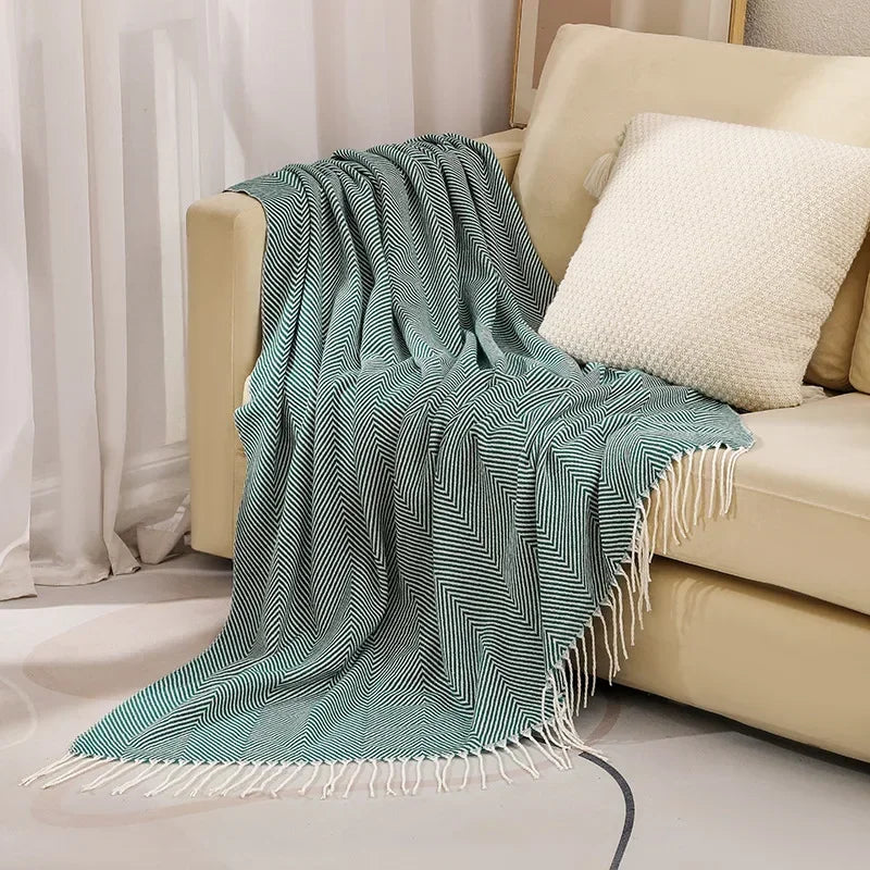 Nordic Striped Throw Blanket with Elegant Fringes - Soft Cotton for All Seasons
