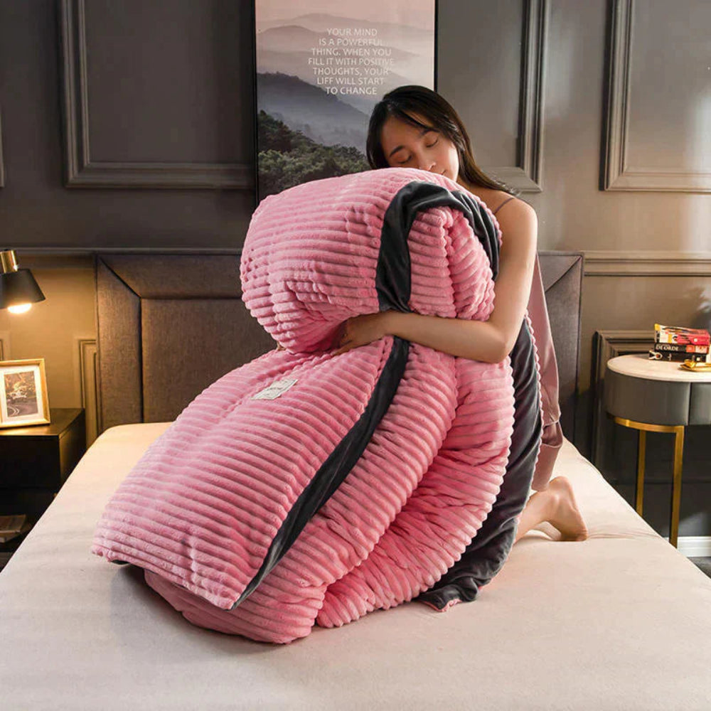 Cozy Fleece Duvet Cover Set with Stylish Bedspread Design