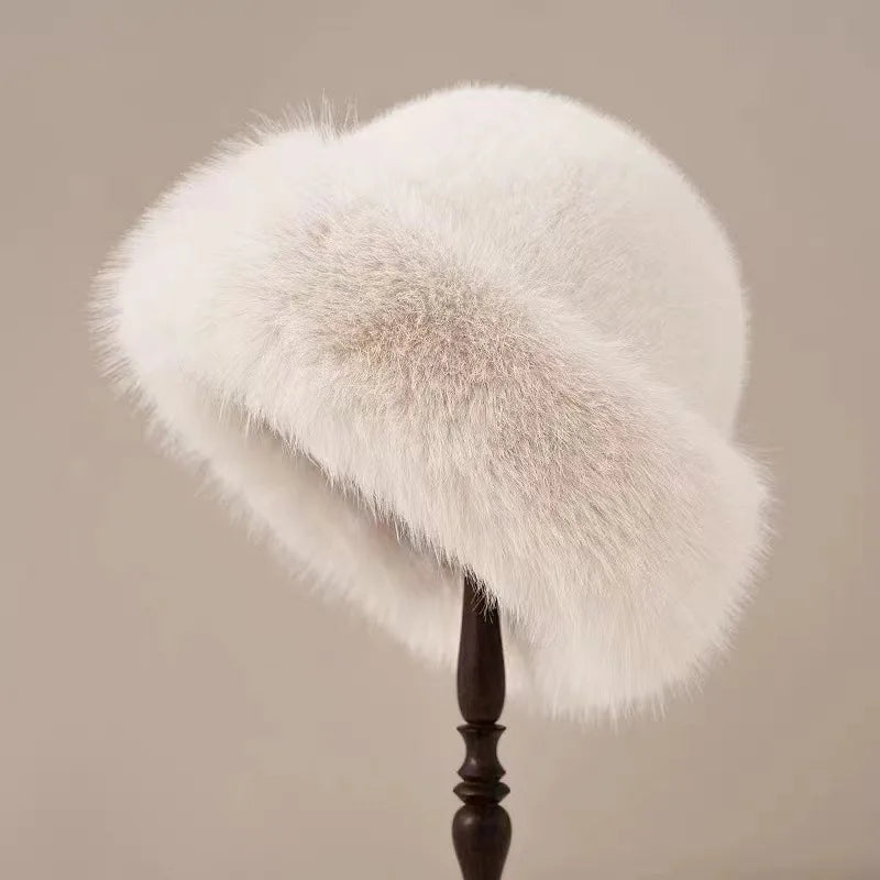 Chic Ivory Faux Fur Winter Hat | Ultimate Comfort & Style