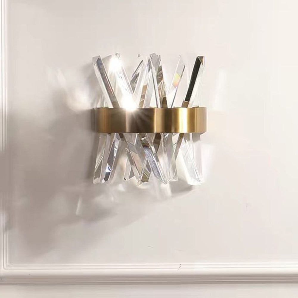 Taavita | Golden Crystal Wall Lamp – Elegance and Light in Every Room