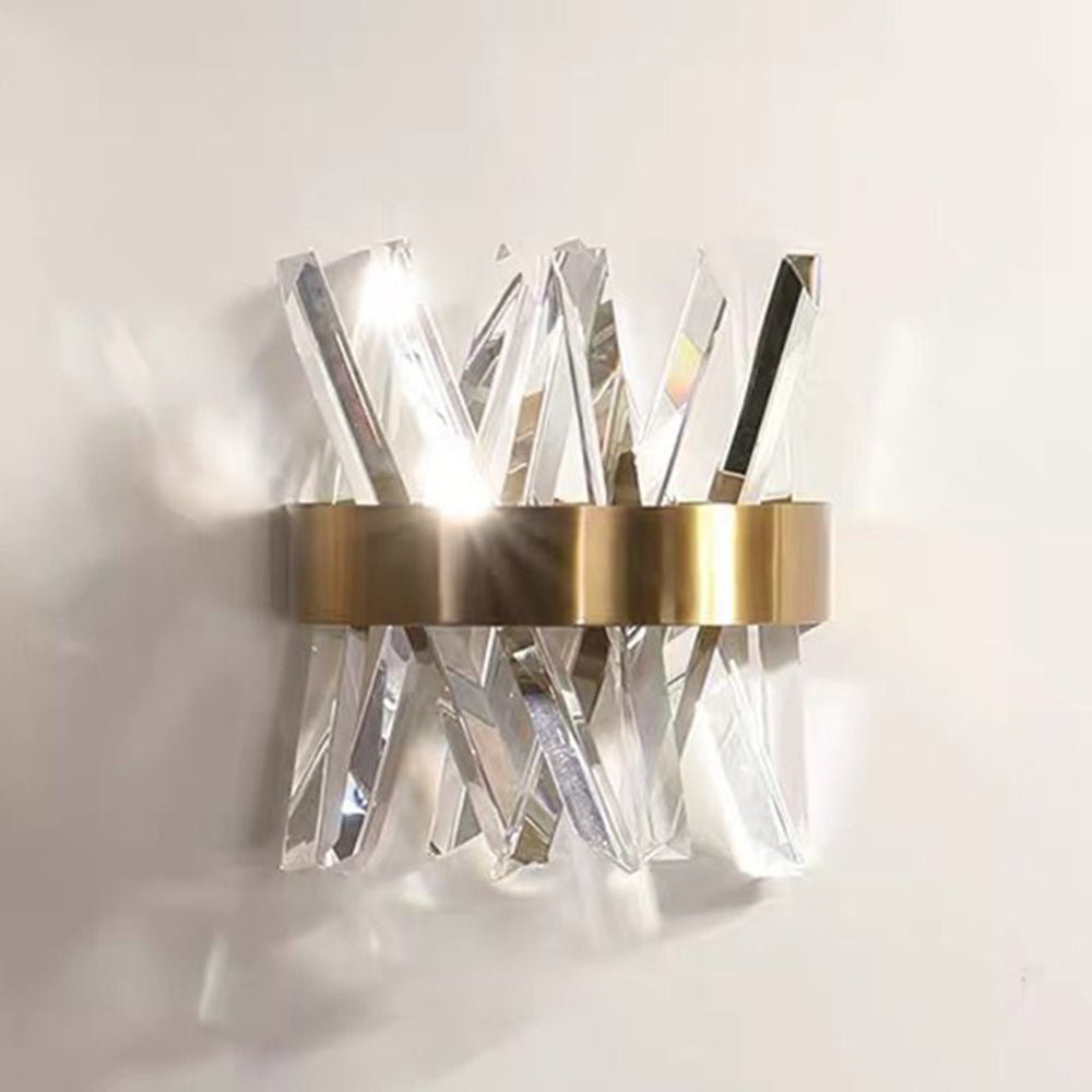 Taavita | Golden Crystal Wall Lamp – Elegance and Light in Every Room