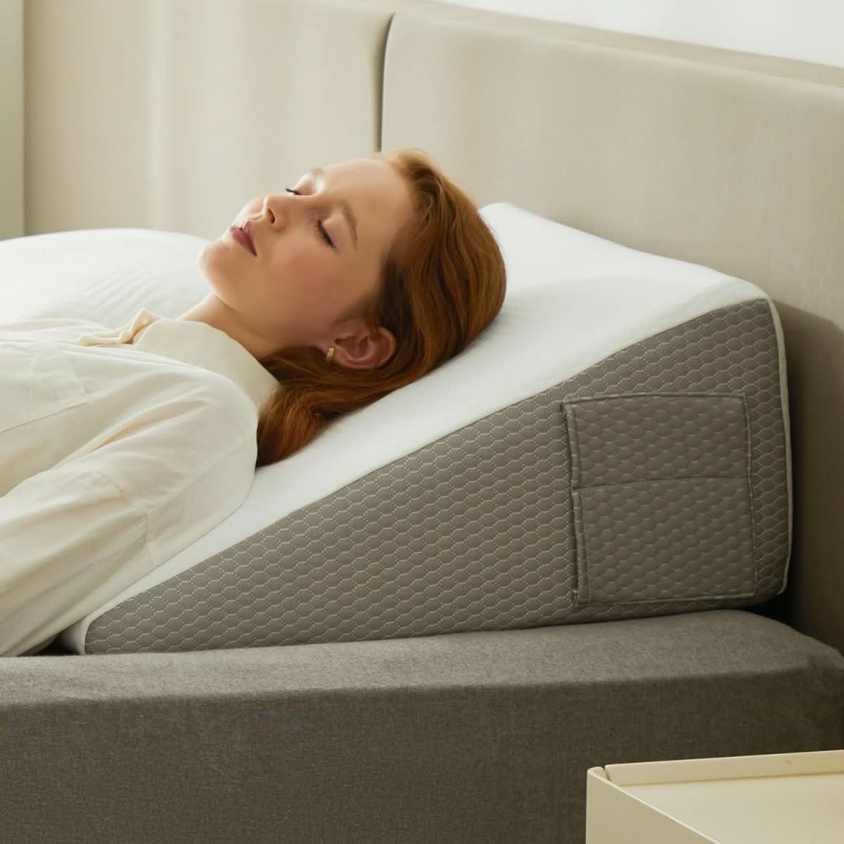 Ergonomic Support Wedge Pillow for Ultimate Comfort
