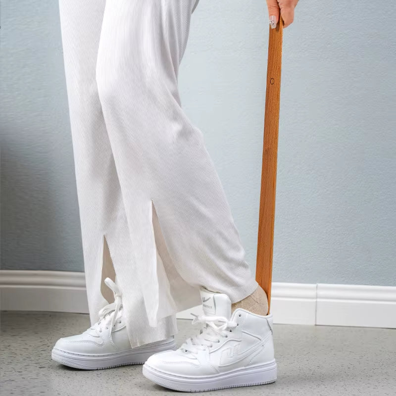 Ergonomic Long Shoe Horn with Extended Handle – Durable Design for Easy Use