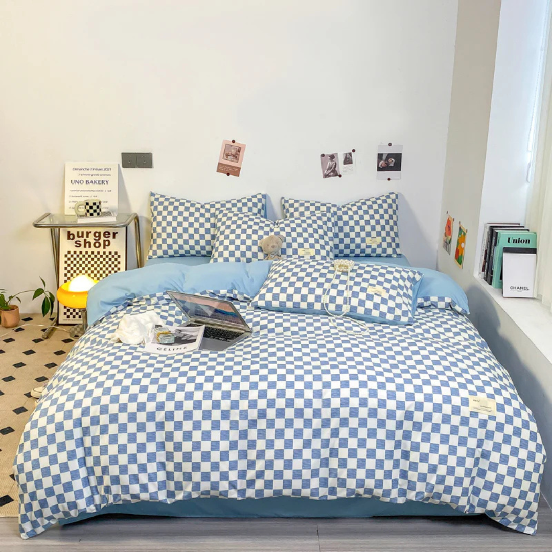 Checkered Duvet Cover Set – Soft, Breathable Fabric for All-Season Use