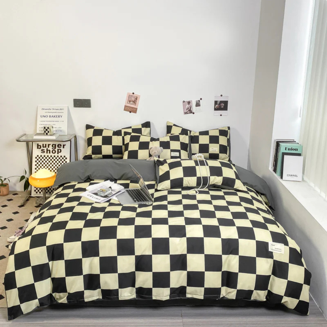 Checkered Duvet Cover Set – Soft, Breathable Fabric for All-Season Use