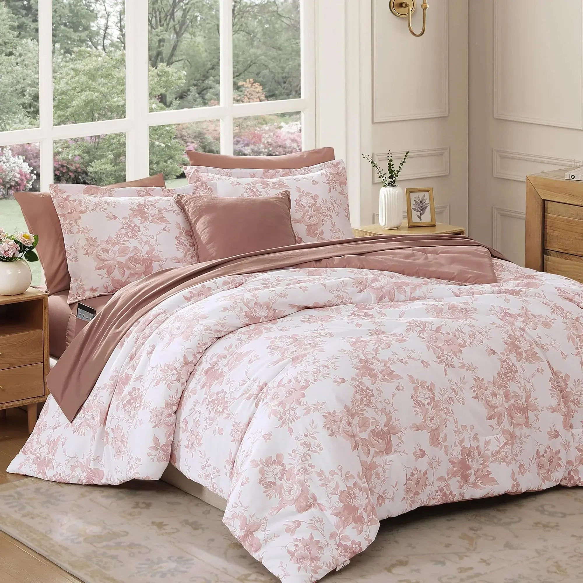 Floral Pattern Duvet Cover Set | Soft Microfiber with Concealed Zipper | Cozy Bedroom Style