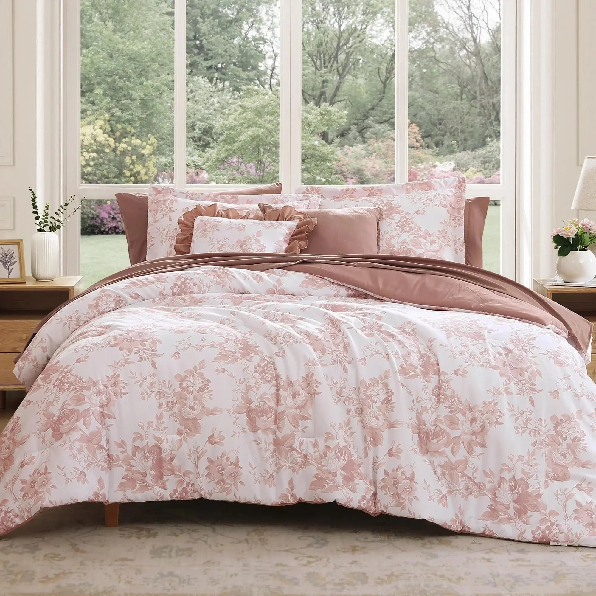 Floral Pattern Duvet Cover Set | Soft Microfiber with Concealed Zipper | Cozy Bedroom Style