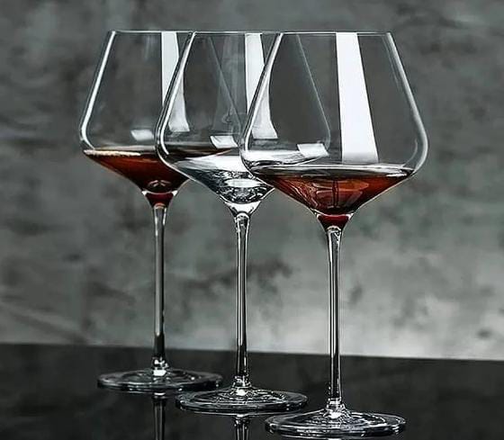 Crystal Wine Glass Set - Tall Design, 800ml - Ideal for Dining and Entertaining