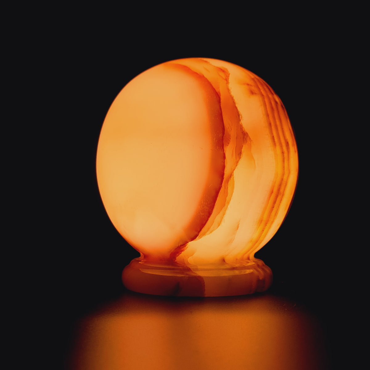 Sophisticated Round Lamp with Stone Aesthetic for Any Space