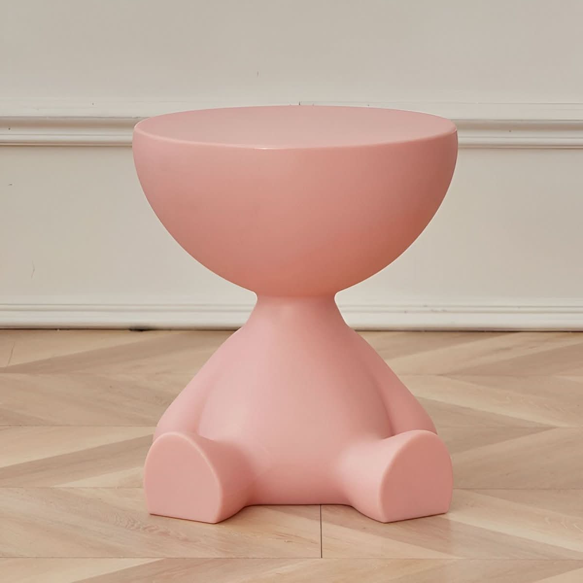 Chic Circular Accent Table for Modern Living Spaces