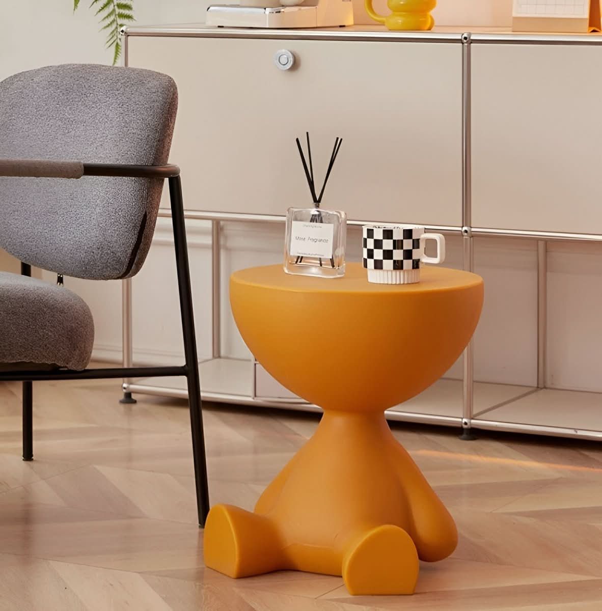 Chic Circular Accent Table for Modern Living Spaces