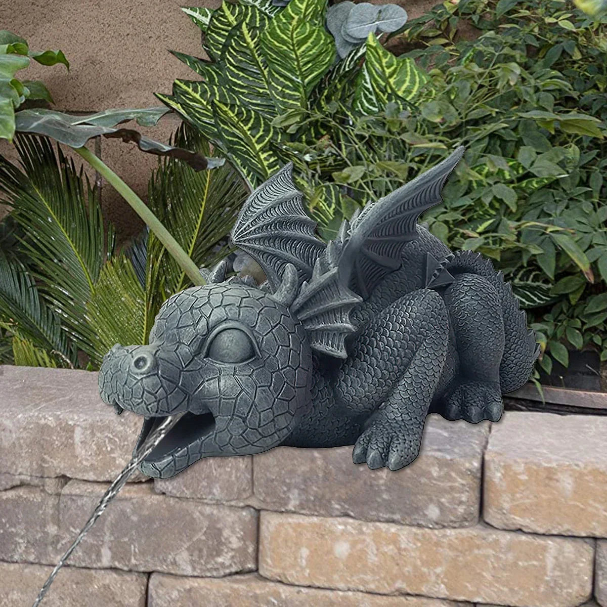 Realistic Water-Spraying Dragon Statue – Weatherproof Outdoor Fountain