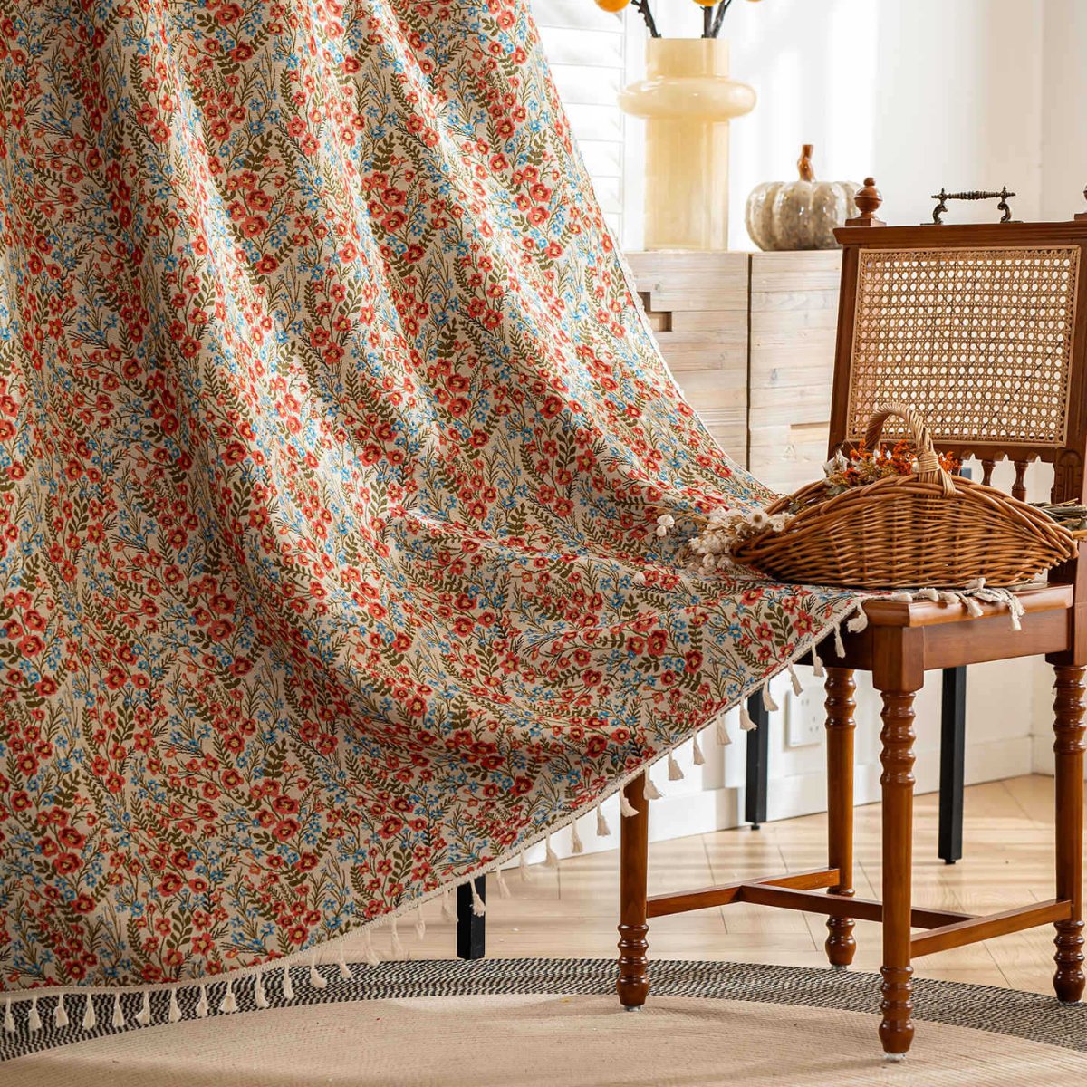 Country Haven Blackout Curtain for Cozy Spaces