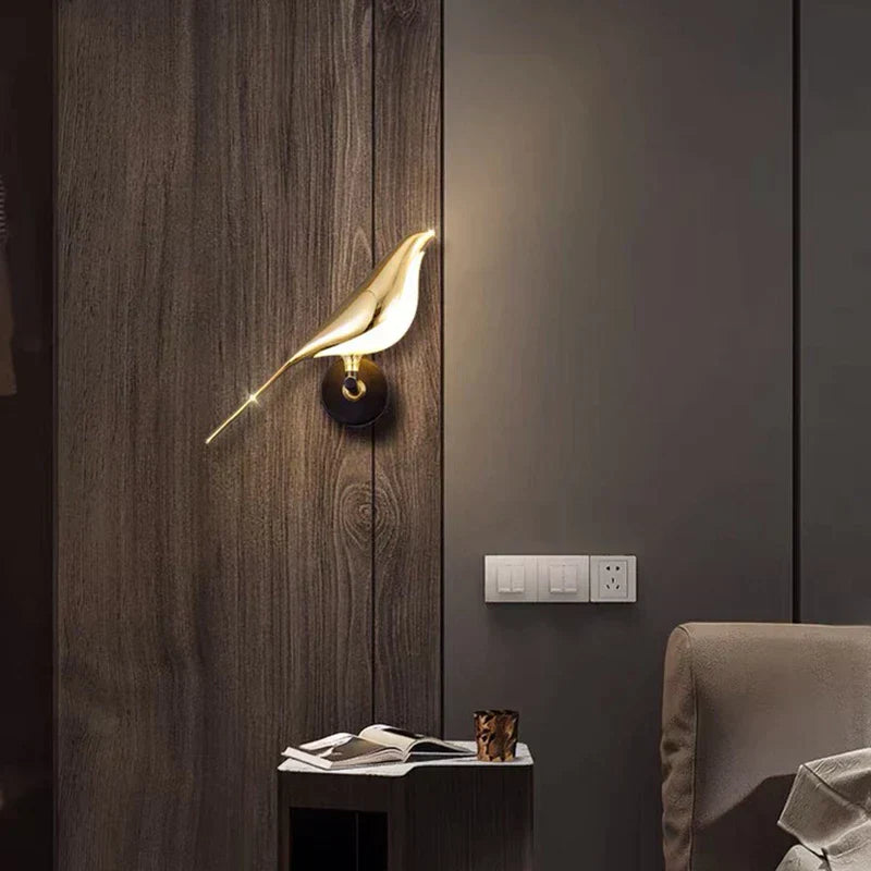 Taavita | Artistic Bird Wall Lamp