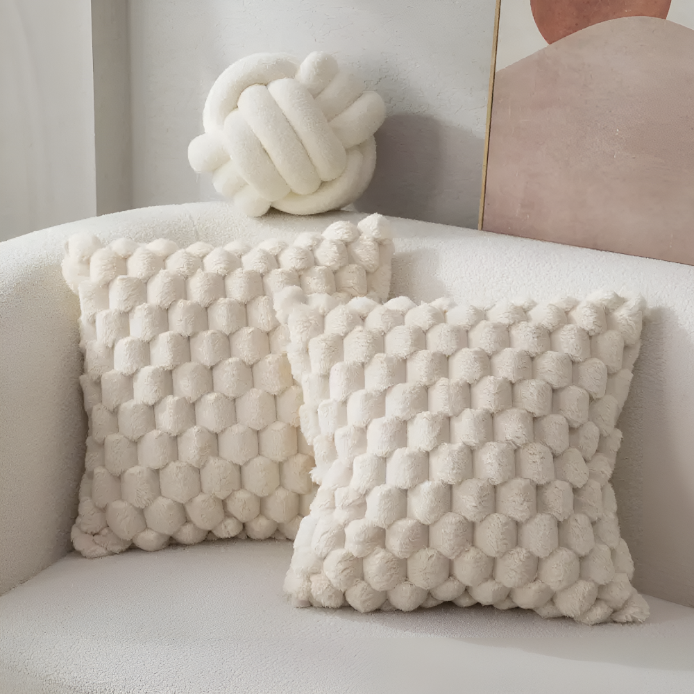 Plush Comfort Pillow Cover – Elevate Your Home Style