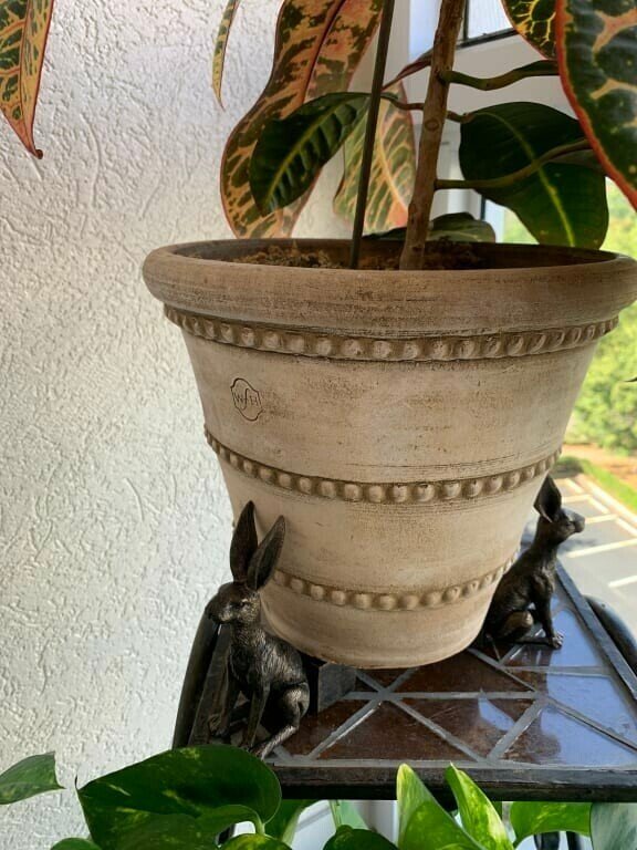 Decorative Planter Feet for Gardens | Frost-Resistant Design Enhances Drainage