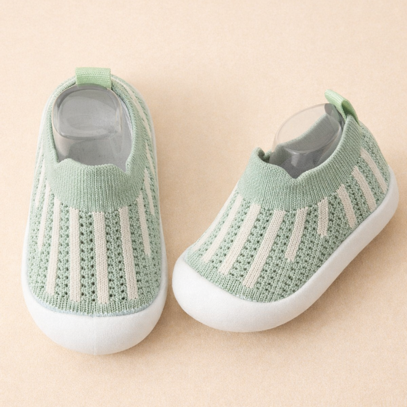 Breathable Kids' Sneakers for Active Playtime with Non-Slip Grip