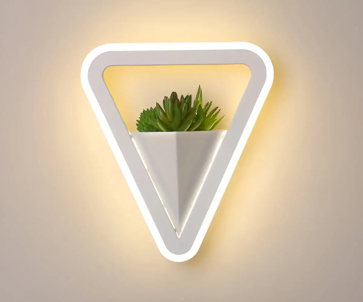 Taavita | Minimalistic, Nature-Inspired Wall Lamp