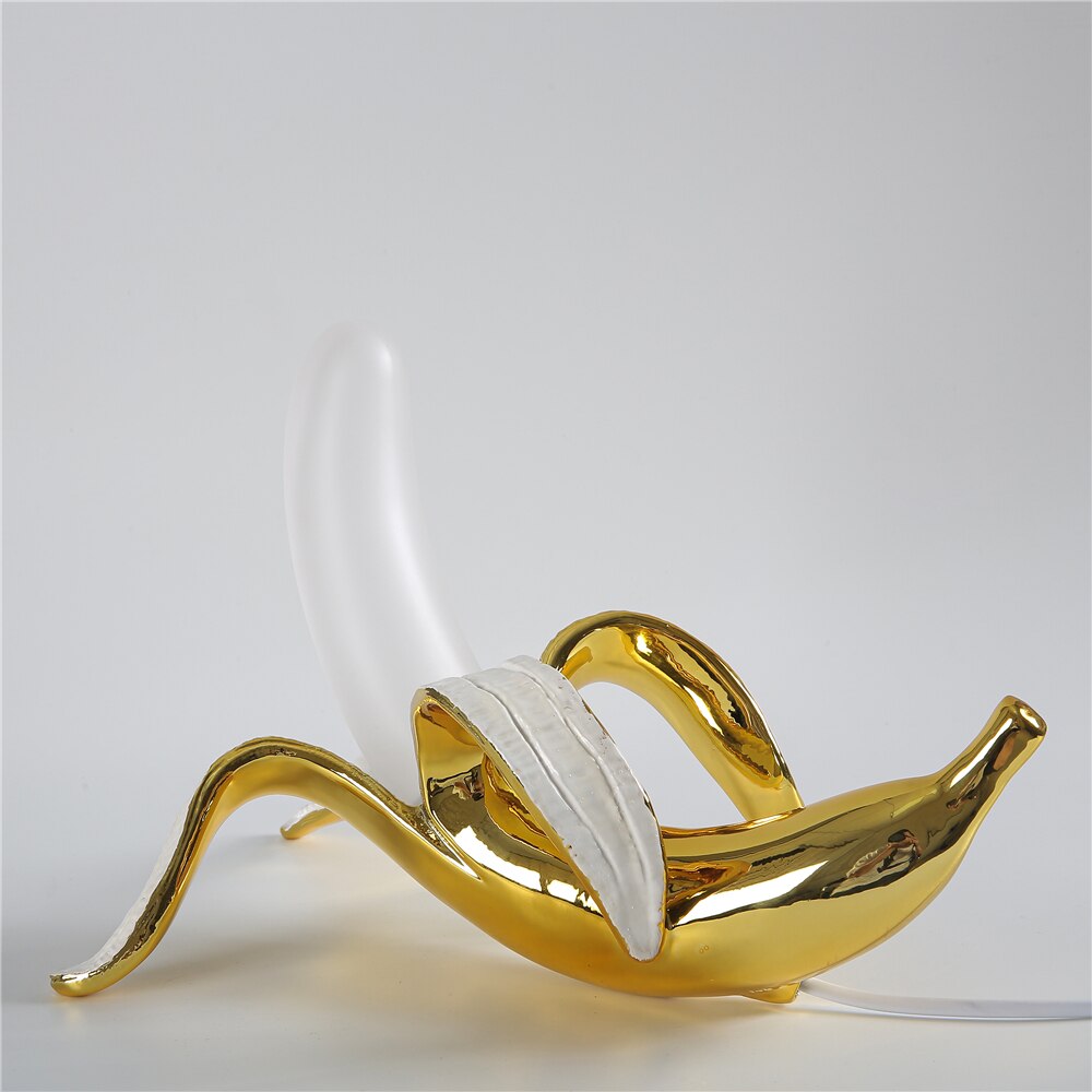 Sculpted Elegance Table Lamp with Brass and Chrome Finish