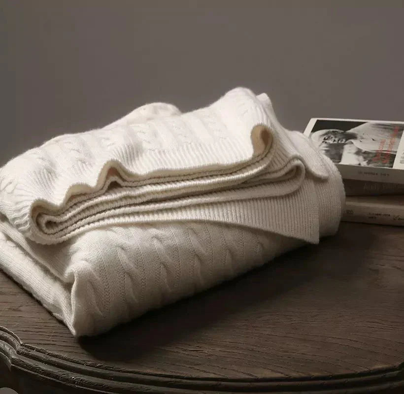 Taavita Knitted Blanket – Cream – Luxurious and Soft
