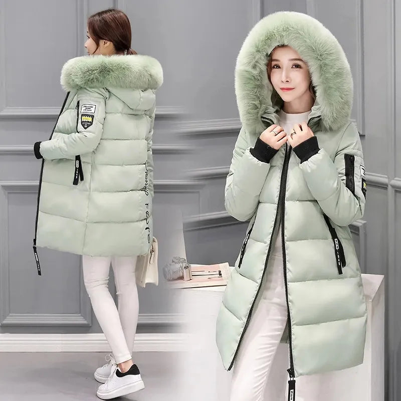 Women’s Quilted Down Jacket | Large Fur Collar & Hood | High-Quality Durable Material | Figure-Hugging Fit