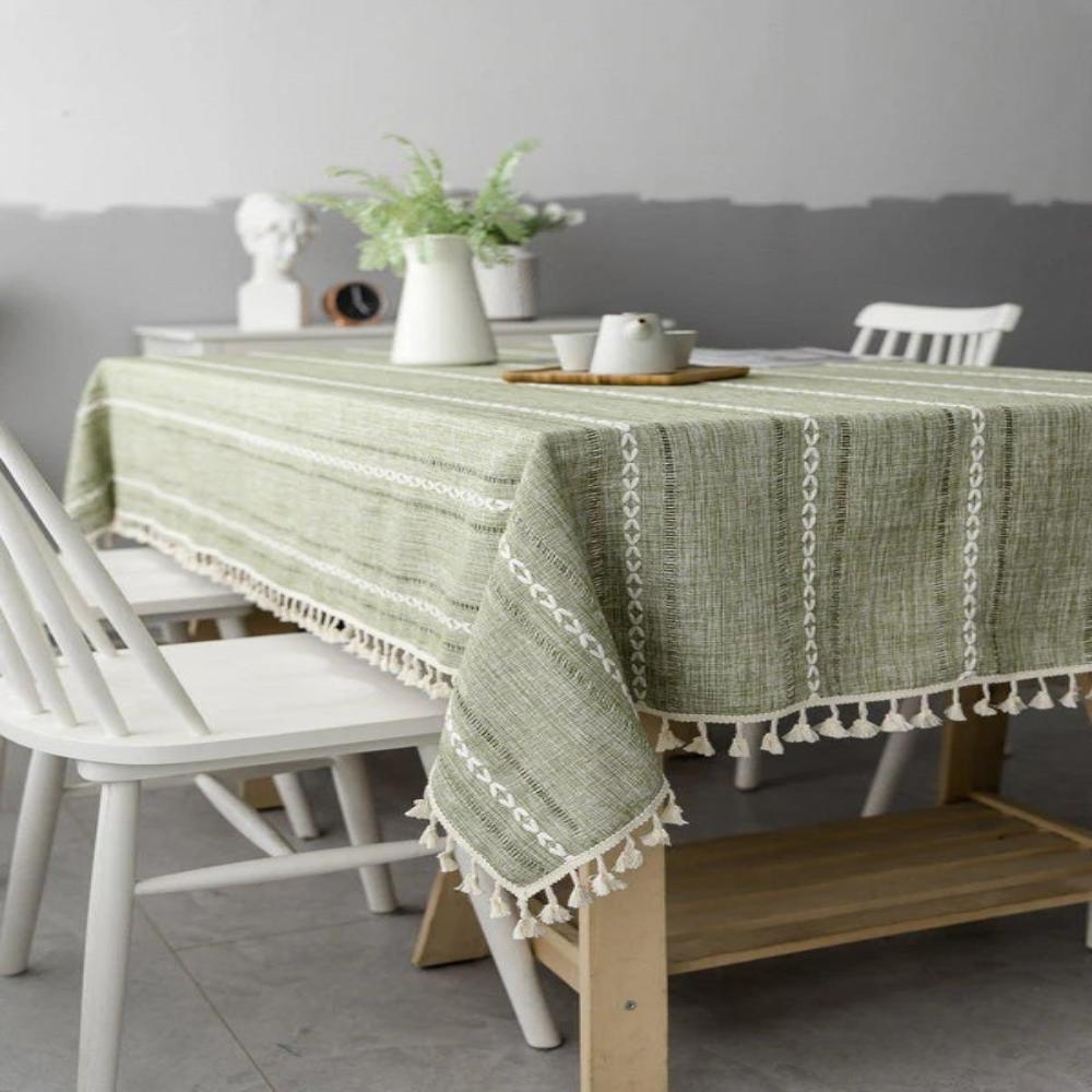 Elegance Table Cover in Cotton-Linen Blend for Every Occasion