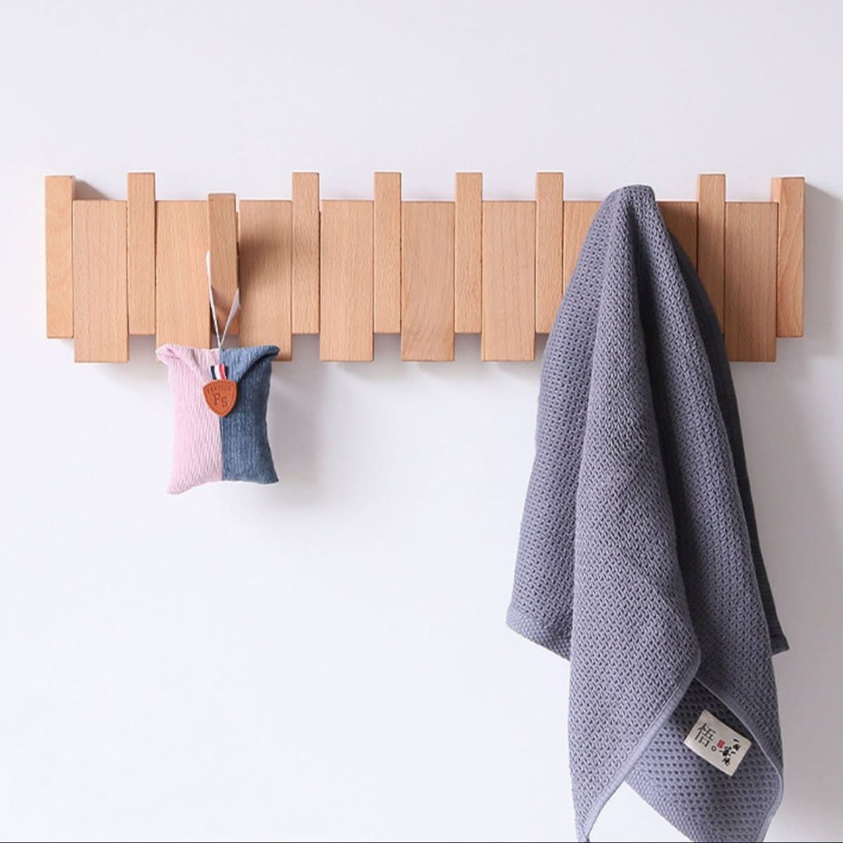 HarmonyCraft Musical Inspired Wall Rack with Foldable Hooks