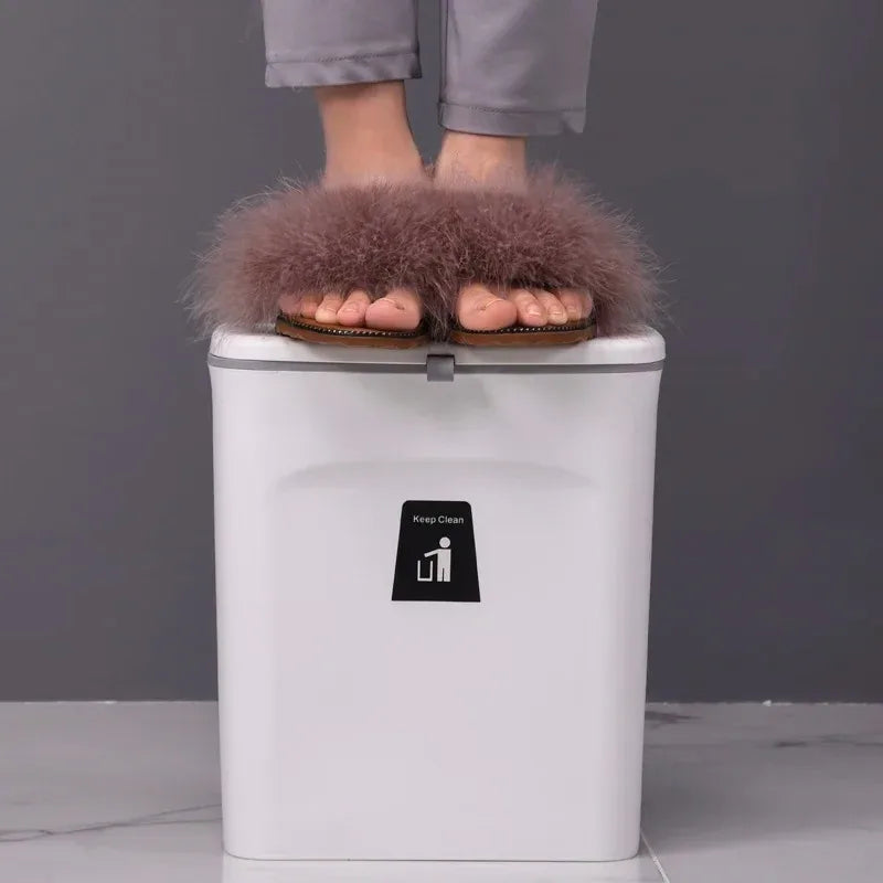 Space-Saving Kitchen Waste Bin with Easy-Access Lid