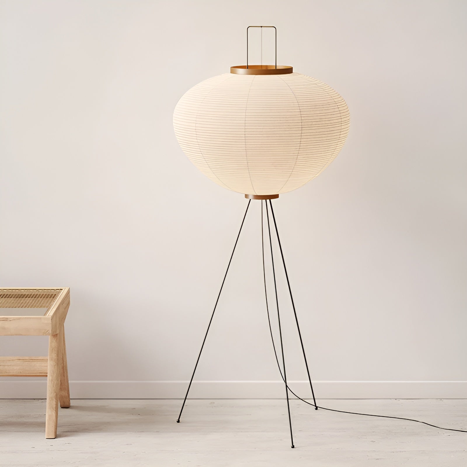 Taavita Lamp - Japanese Rice Paper Floor Lamp for a Cozy and Elegant Living Atmosphere