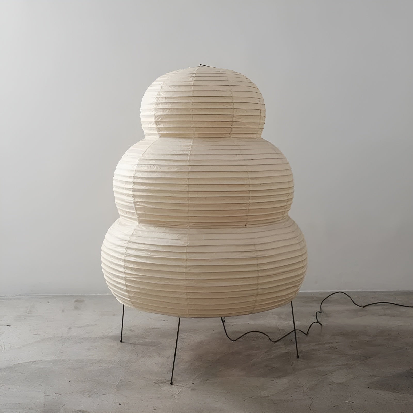 Taavita - Japan-inspired floor lamp made of rice paper