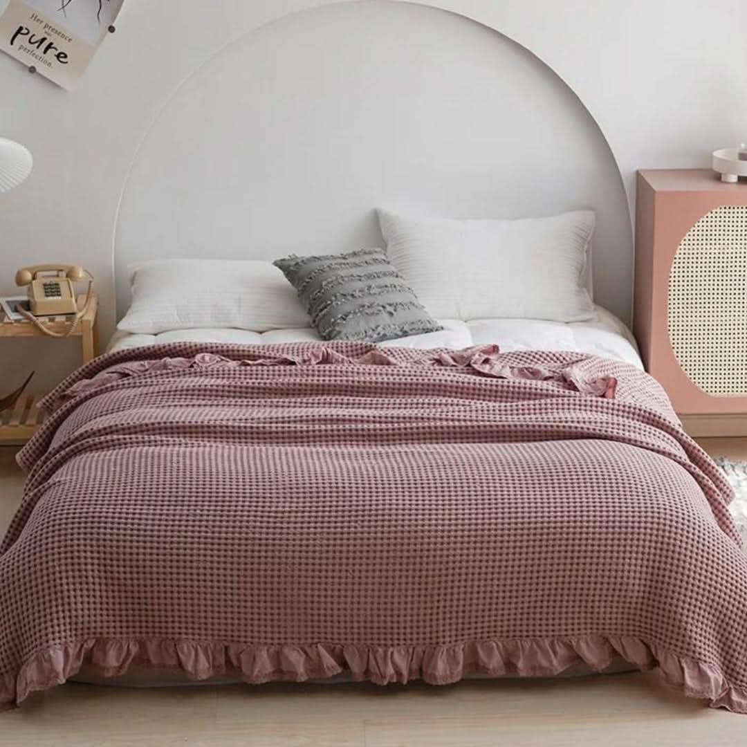 Cozy All-Season Waffle Texture Blanket – Slim Design