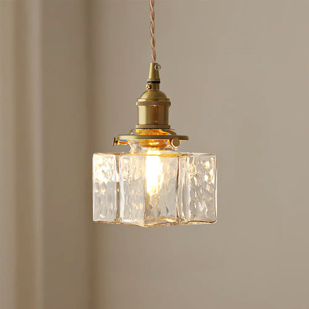 Contemporary Kitchen Pendant Light Fixture in Elegant Glass Design
