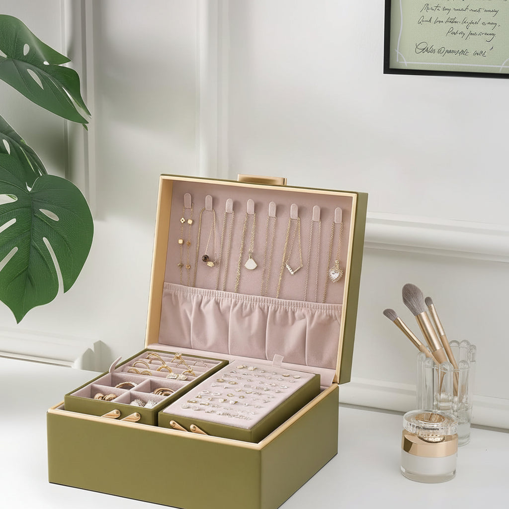 Elegant Dual-Layer Jewelry Organizer for Thoughtful Storage
